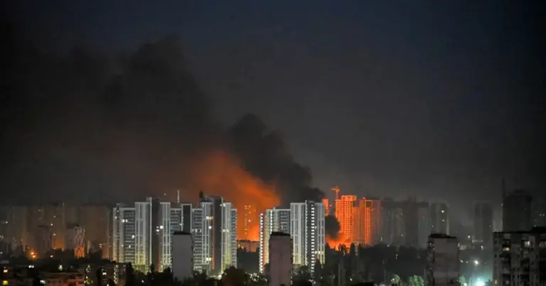 ইউক্রেনের একটি শহরে ক্ষেপণাস্ত্র হামলা